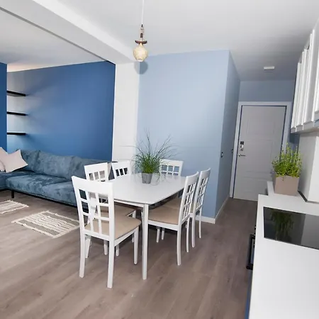 Apartment Dion *