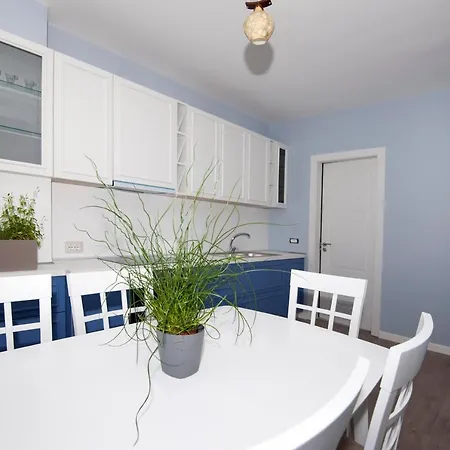 Dion Apartment *