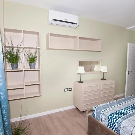 Apartment Dion *